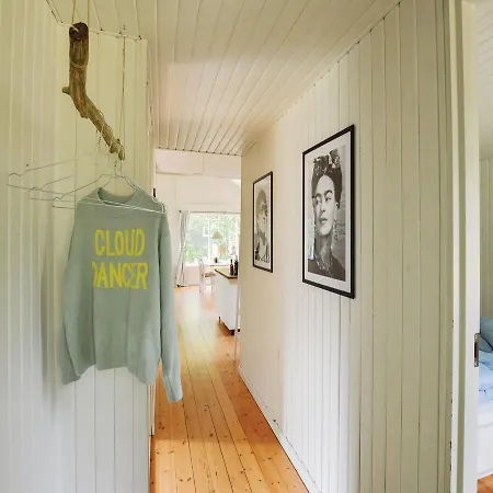 Tatil Evi Four-bedroom Holiday In Holbak